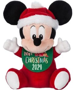 Micky Maus 'My First Christmas' Kuscheltier, 32cm, Festliches Baby-Micky in rotem Strampler mit Lätzchen und Weihnachtsmütze
